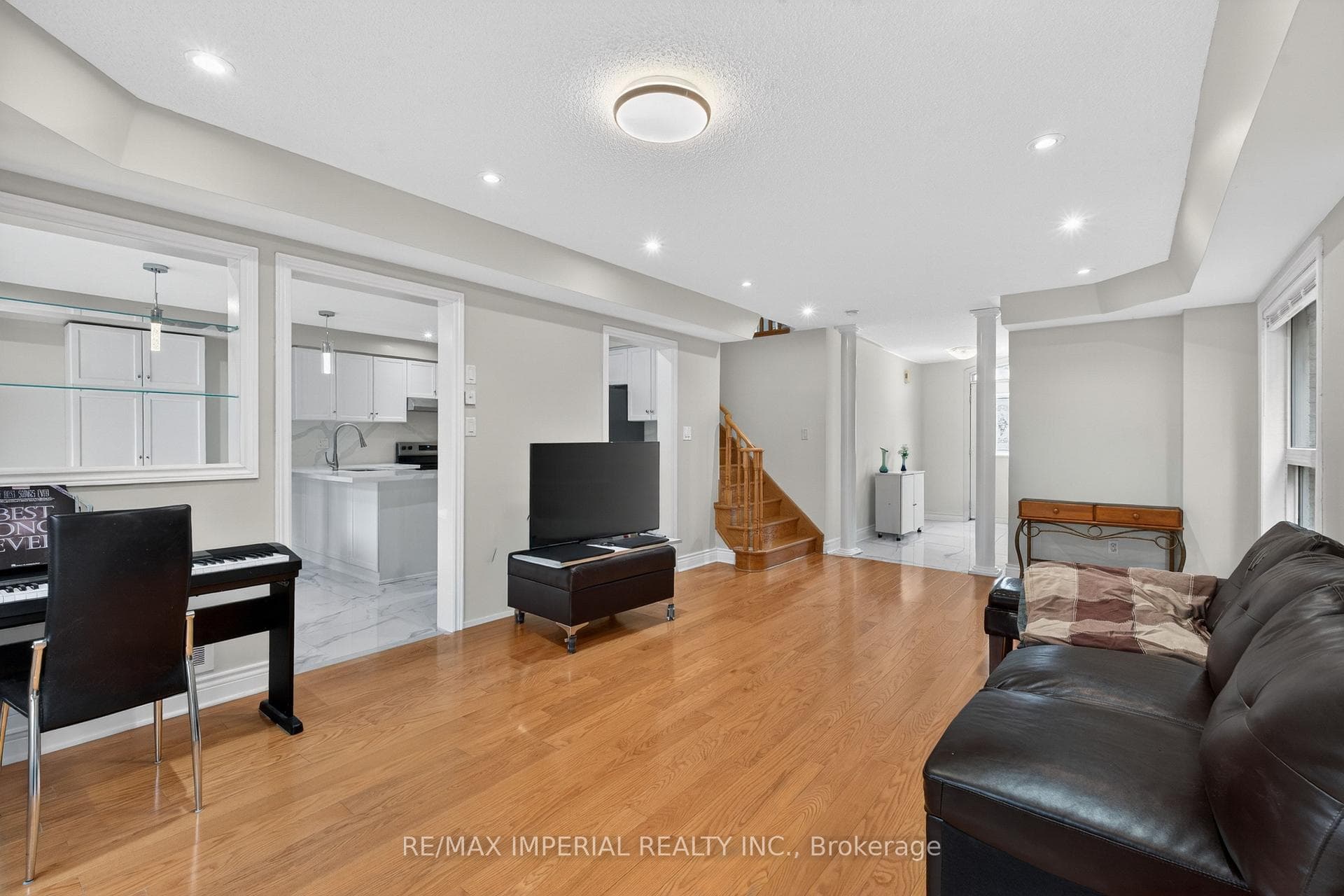 103 Ferdinand Avenue photo 9