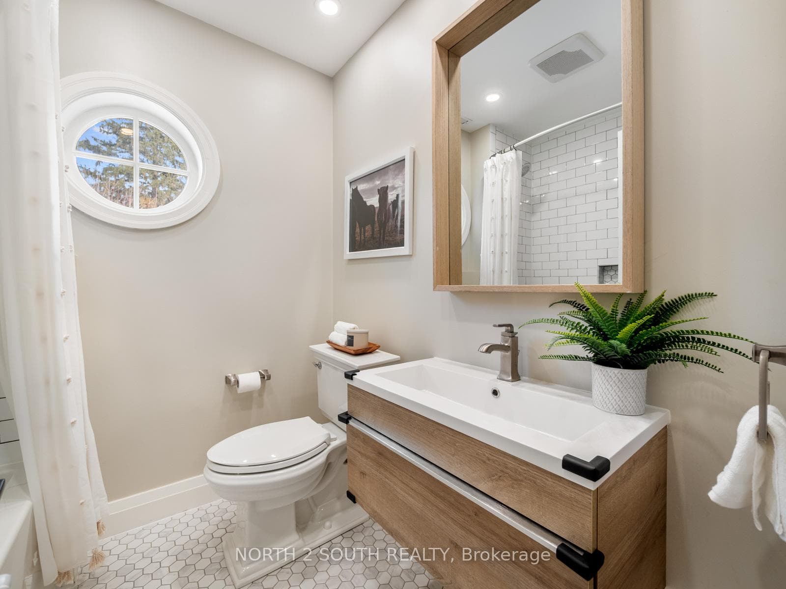 298 Douglas Avenue photo 33