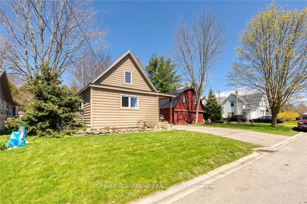 109 Mcnab Street photo 34