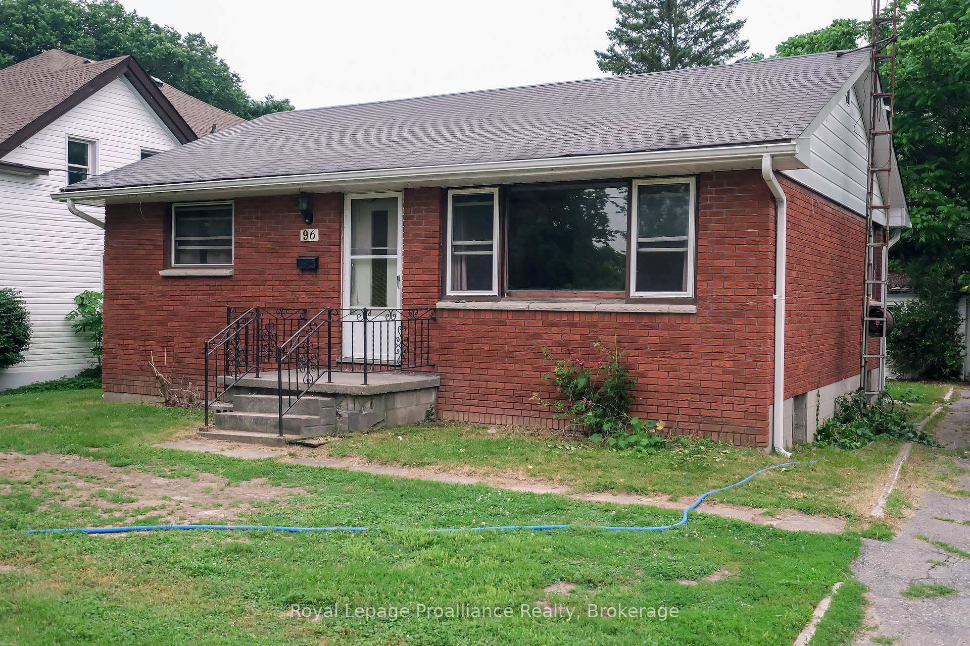 96 Prince Edward Street photo 1