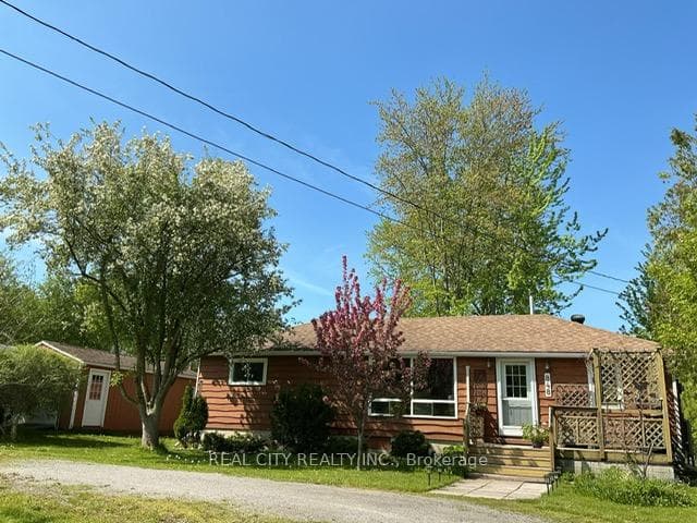 848 Crescent Beach Road photo 3