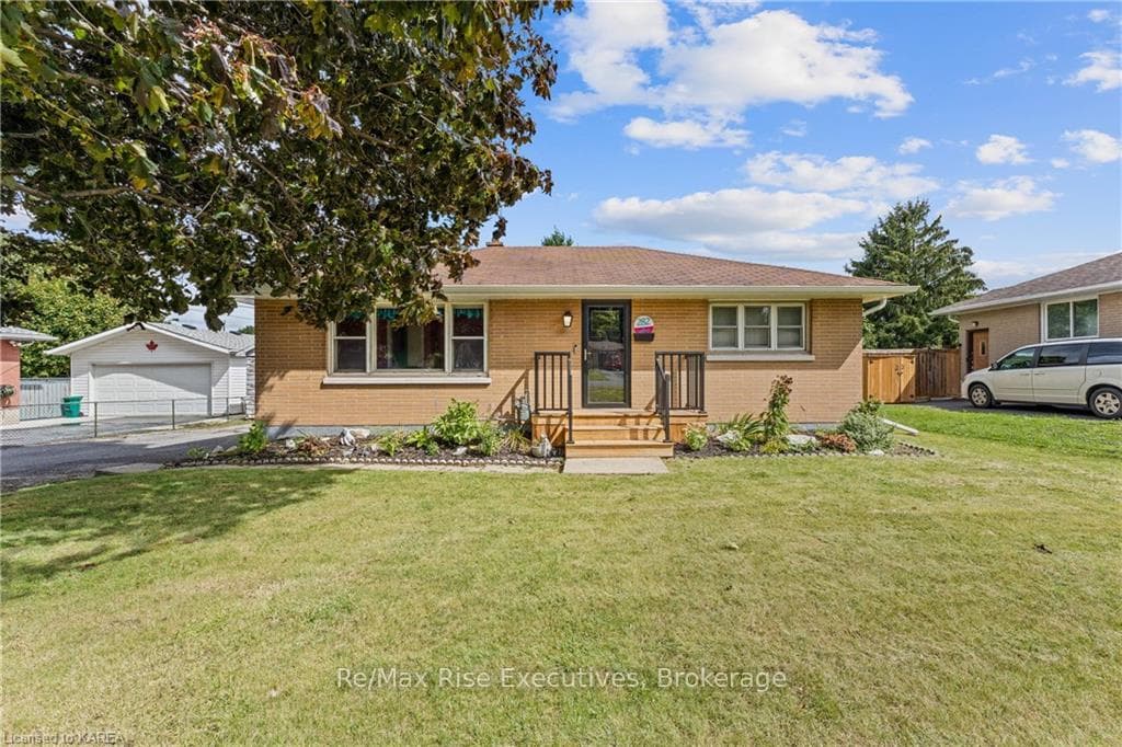 282 LAKEVIEW Avenue photo 1