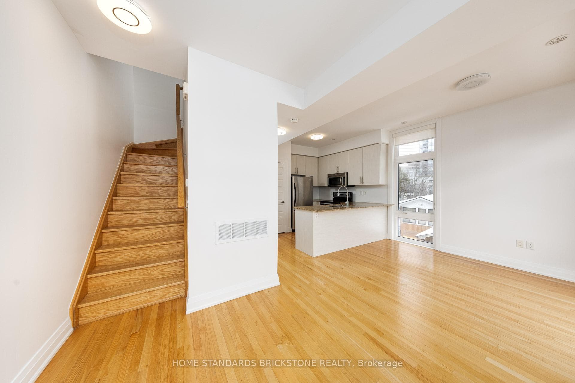 11 Eldora Avenue Unit 10 photo 17