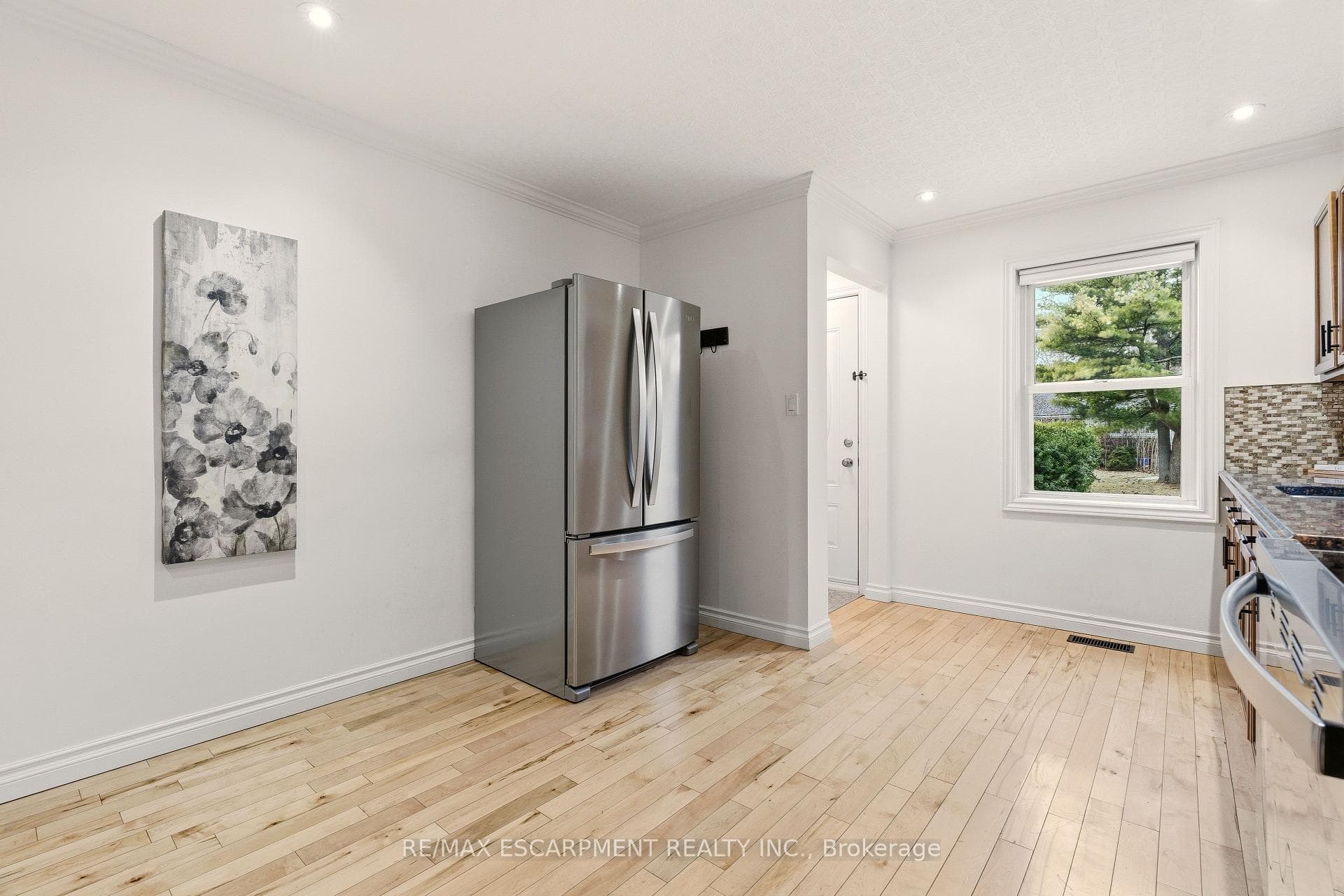 411 Pepper Drive photo 8
