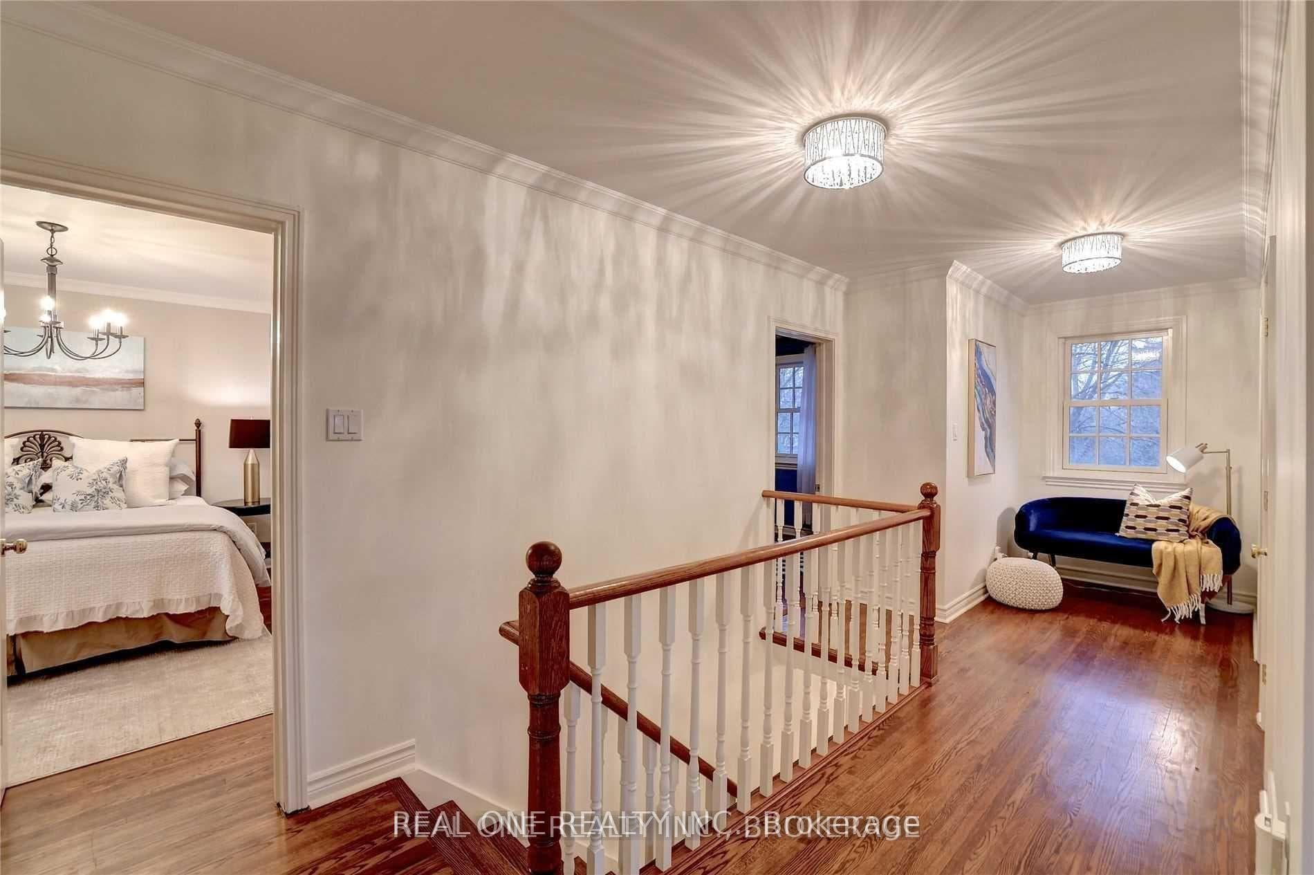 175 Cairncroft Road photo 20