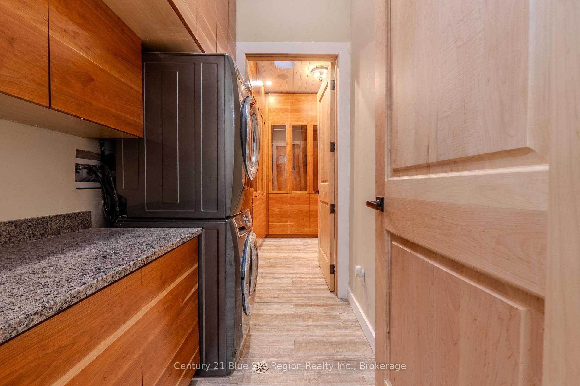79 Hillcrest Road photo 40
