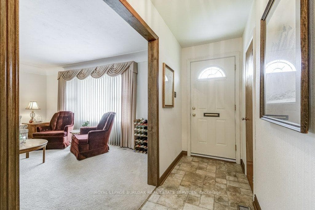 1054 Shepherd's Drive photo 3
