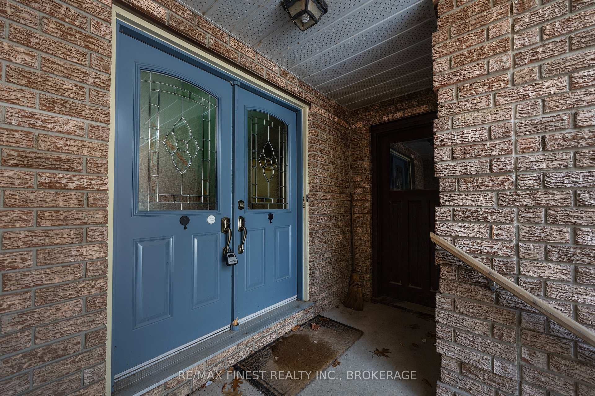572 River Ridge Drive photo 5