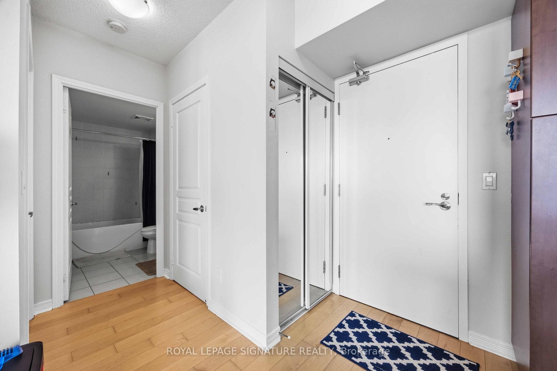 2240 Lake shore Boulevard Unit 603 photo 16