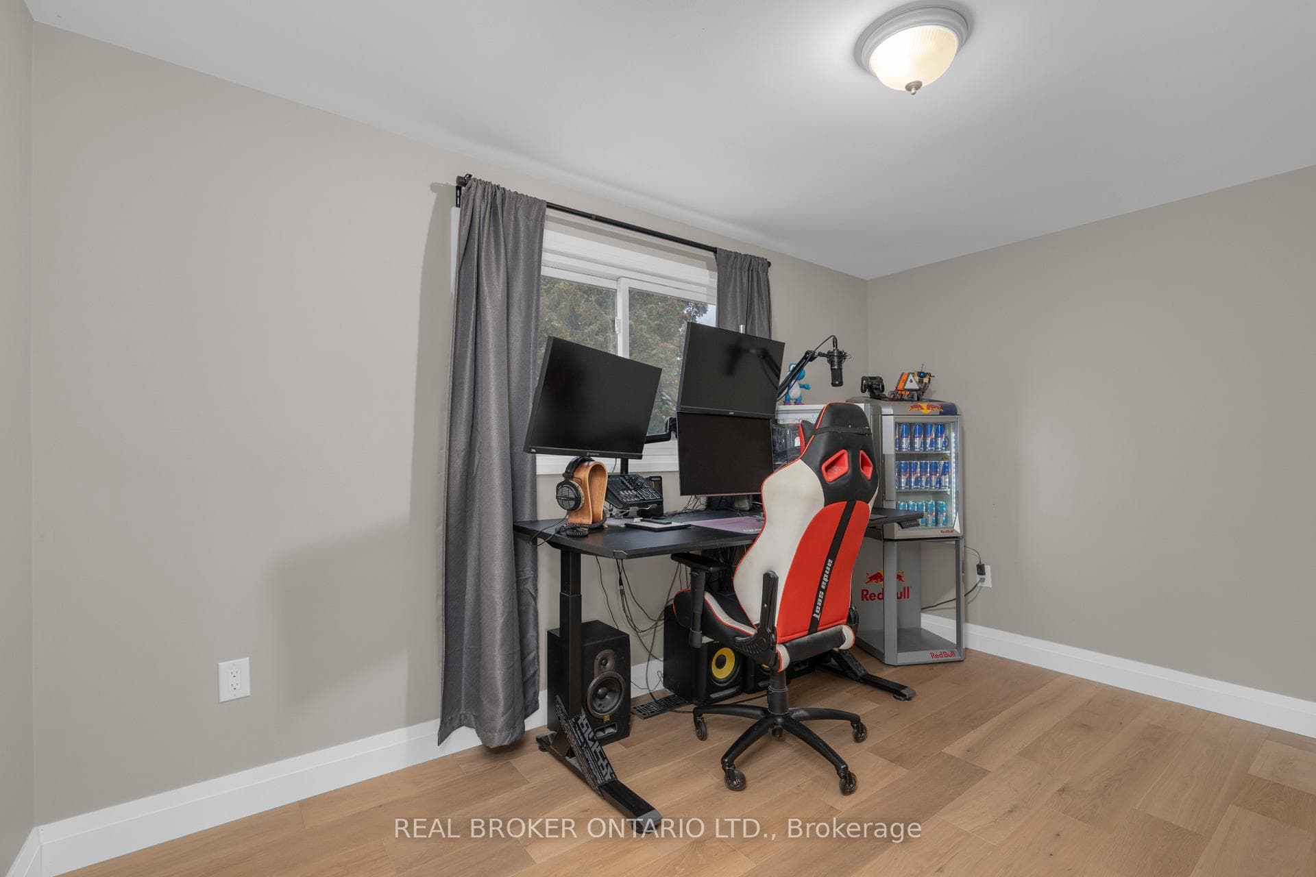 17 Locke Avenue photo 13