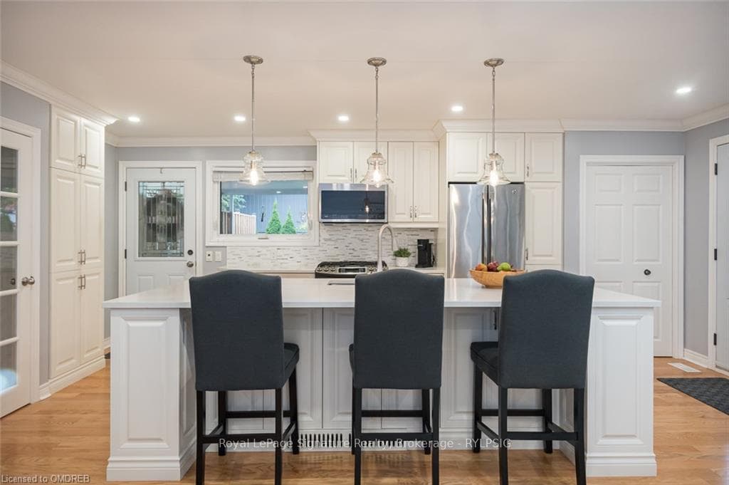 1252 TYRRELL Road photo 5