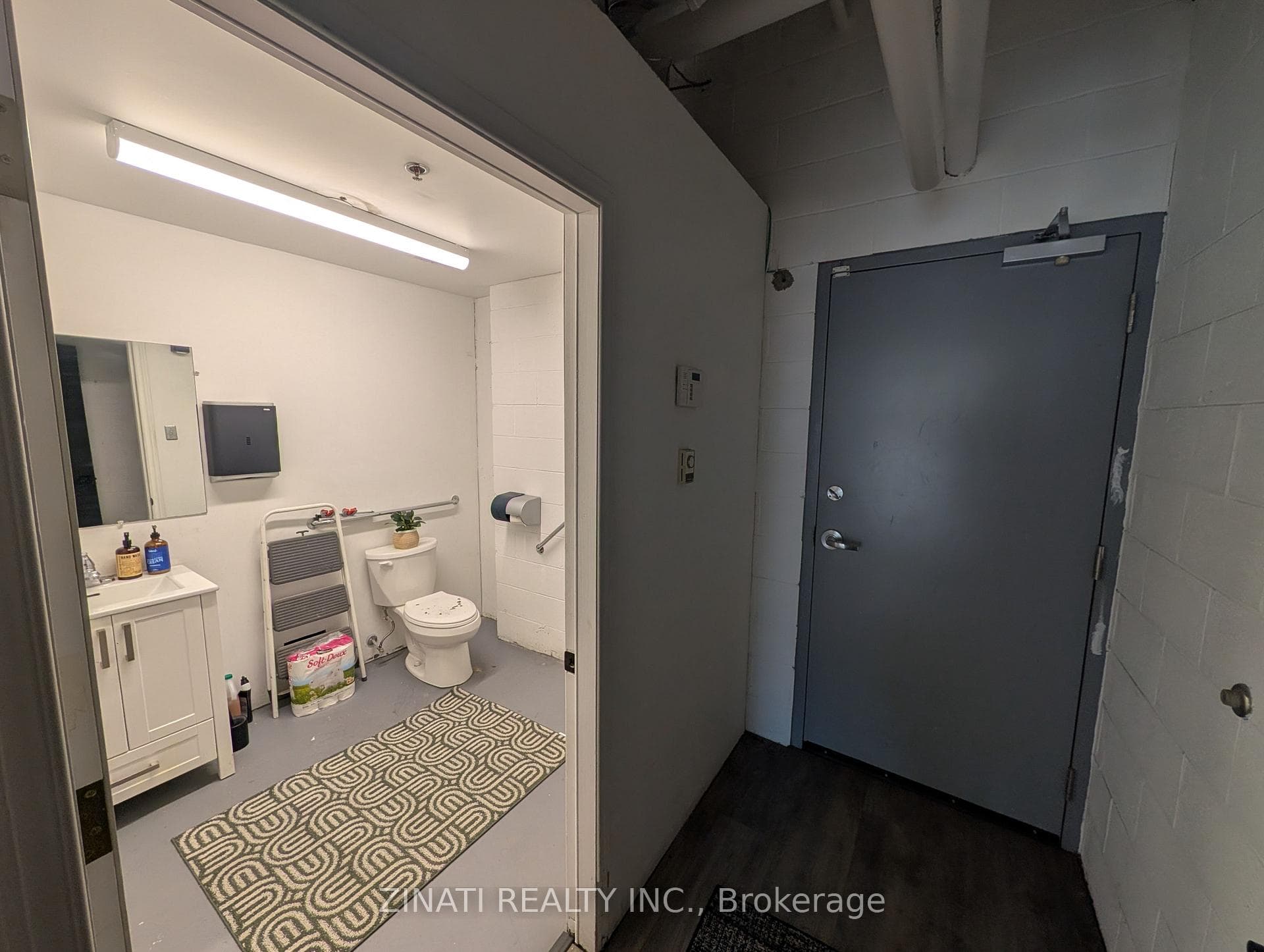 179 George Street Unit 101 photo 9