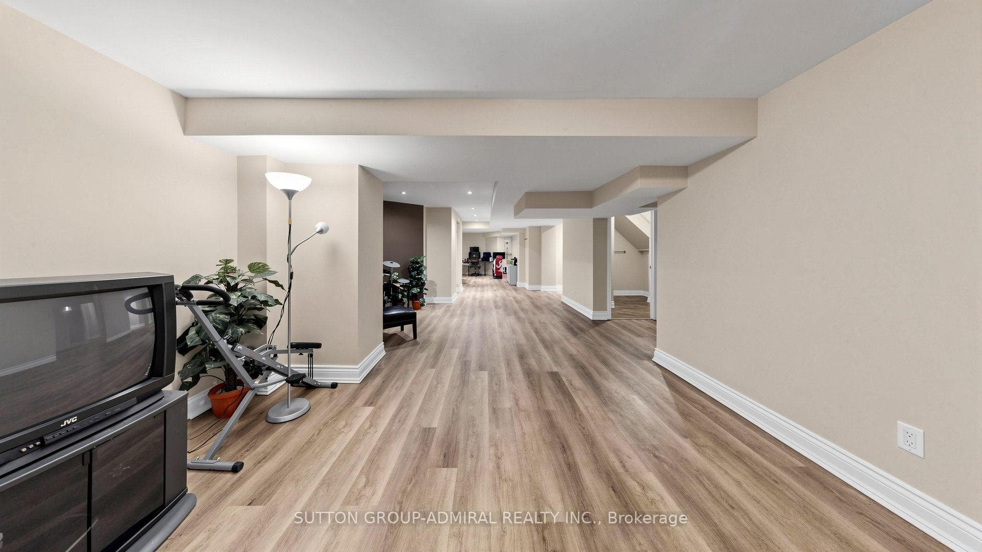 78 Alameda Circle photo 23