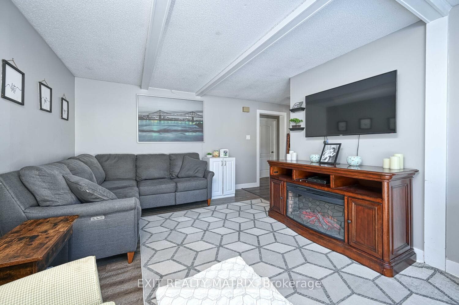 7776 Lawrence Street photo 5