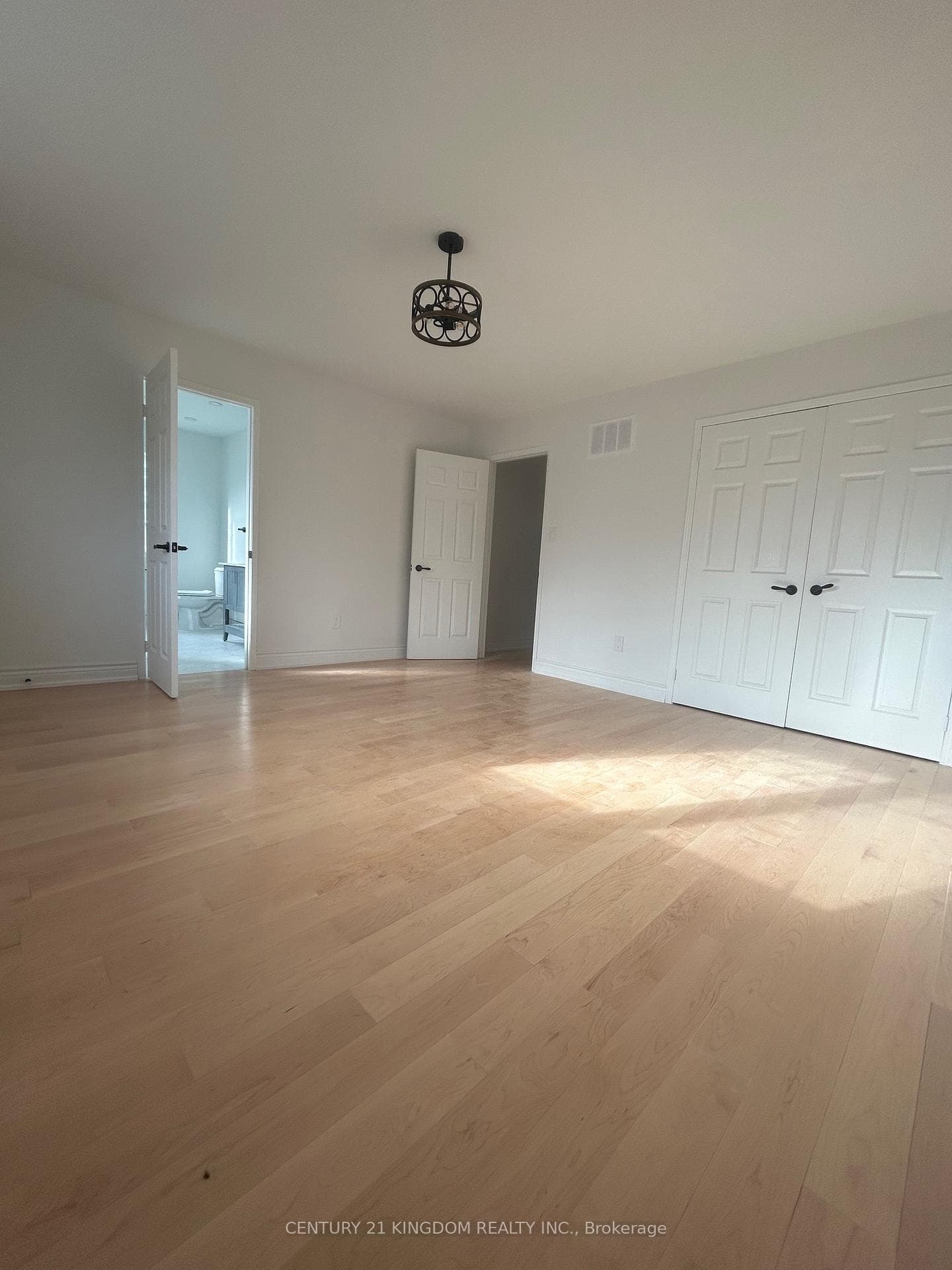 1 Seton Park Road photo 16