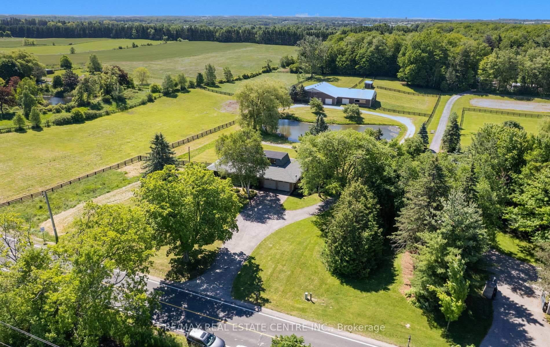 6375 17th Sideroad N/A photo 2