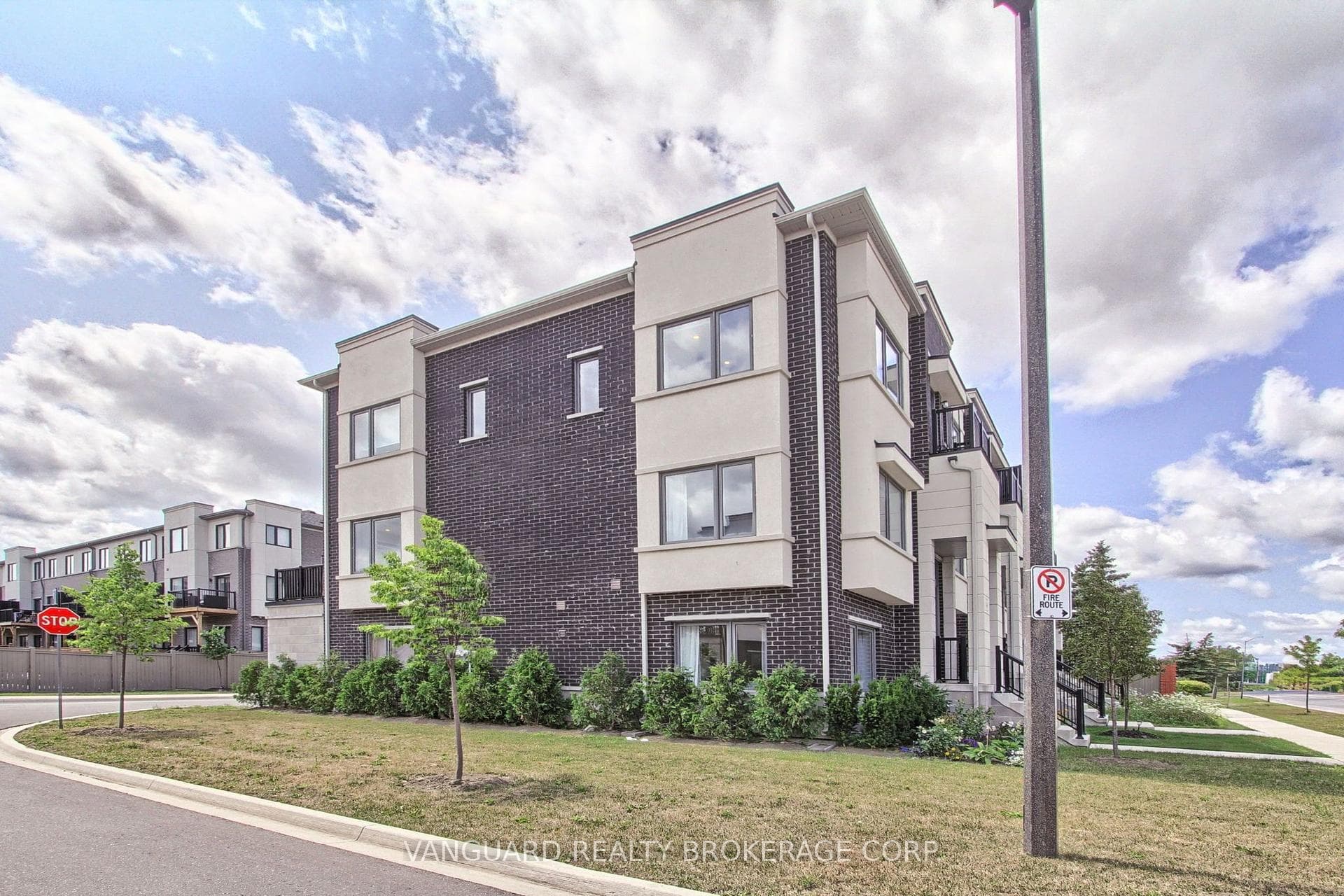 146 Landsbridge Street photo 33