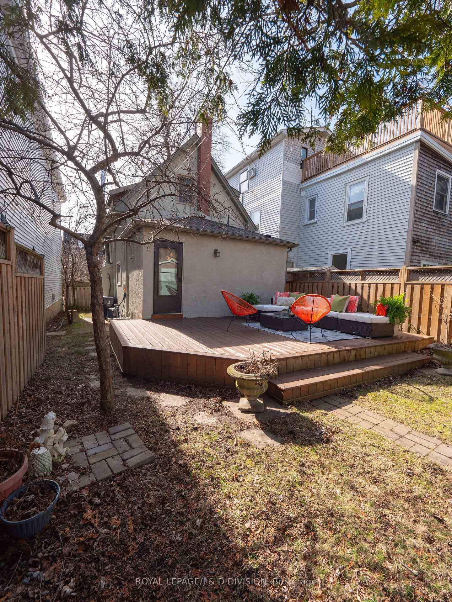 46 Grandview Avenue photo 33