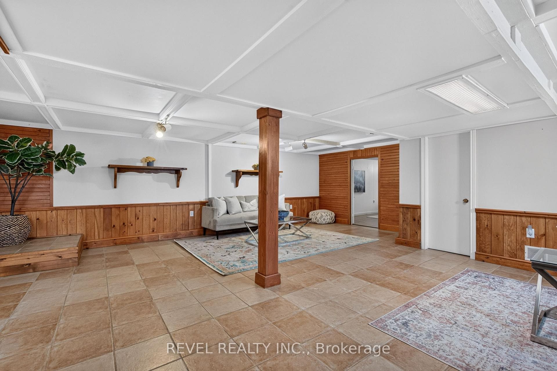 1804 St. Anne Street photo 21