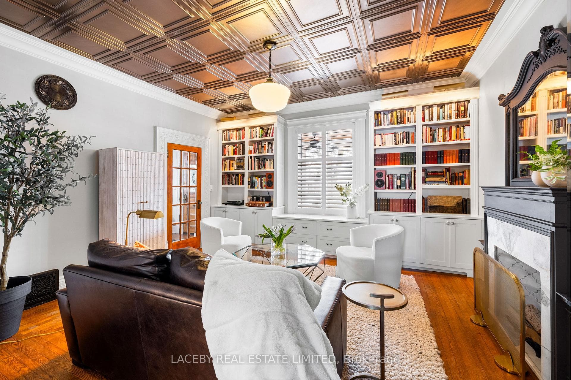 62 Tyler Street photo 13