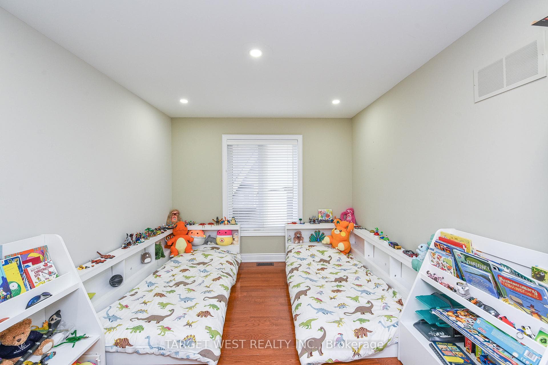 87 Park Street photo 17
