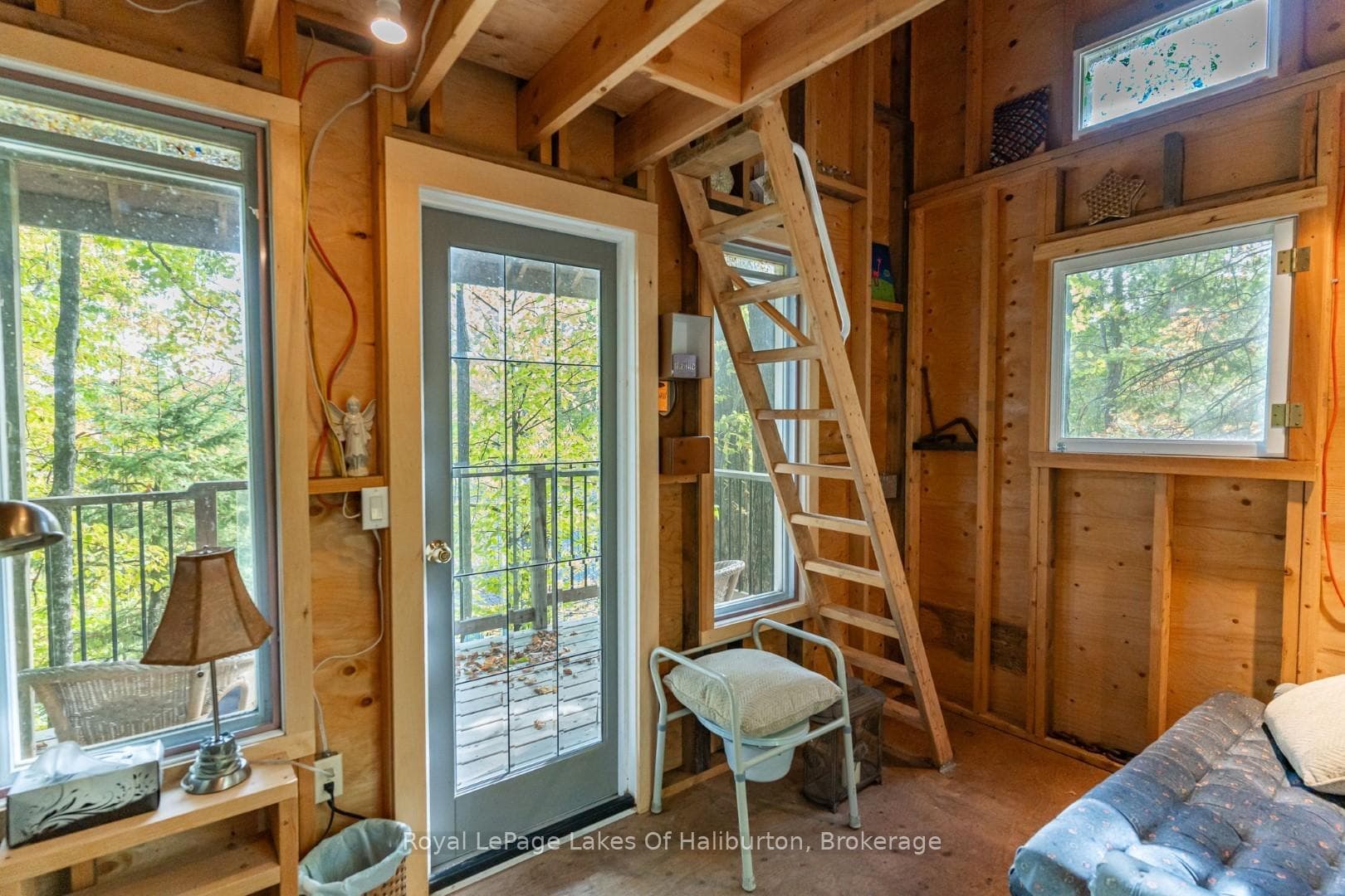 48 Russell Drive photo 36