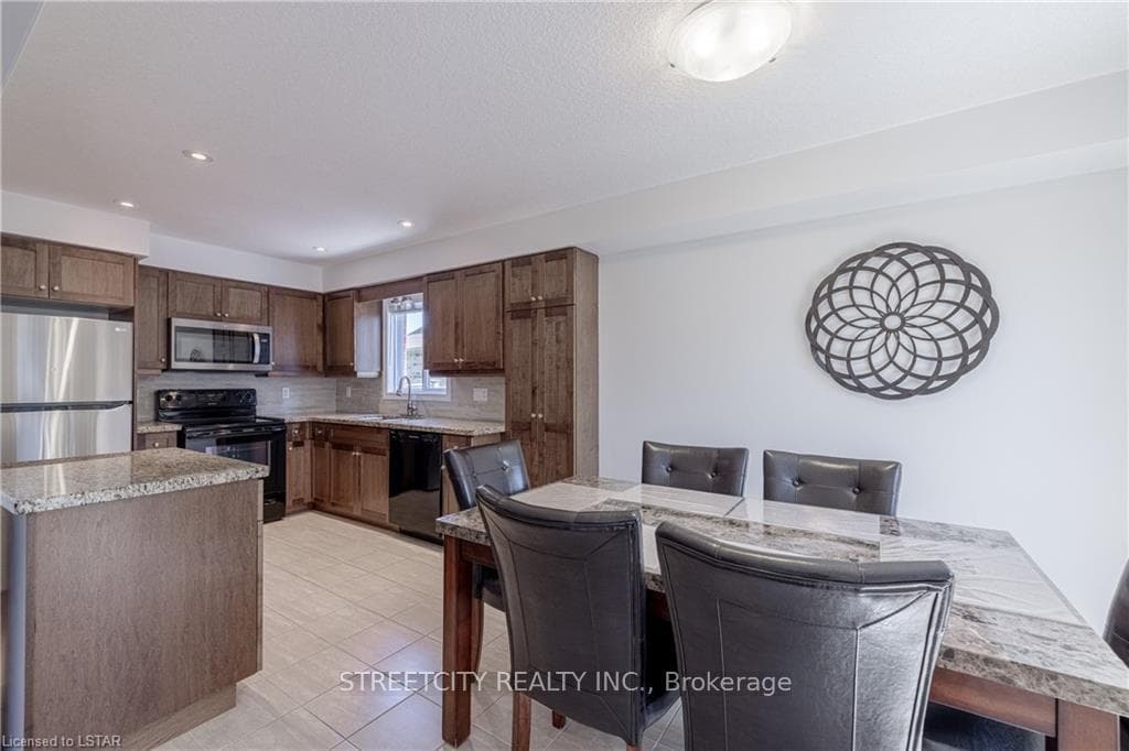 2652 Bateman Trail photo 5
