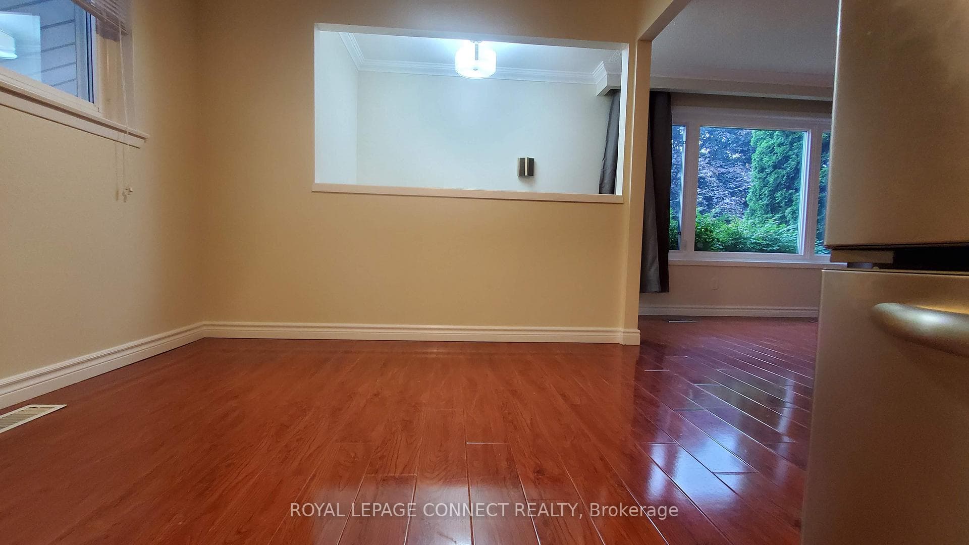 1206 Wakefield Crescent Unit Main photo 5