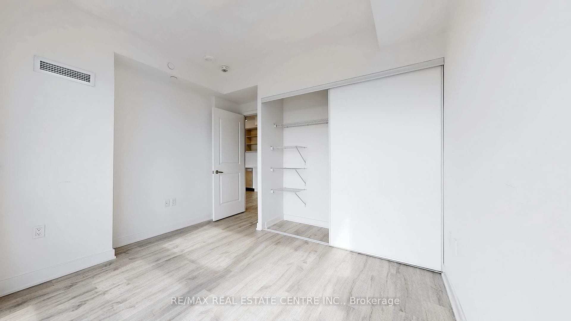 4655 Metcalfe Avenue Unit 1602 photo 25