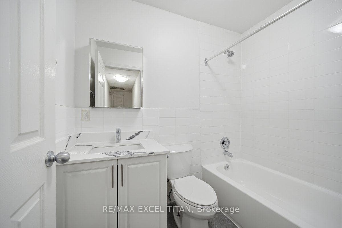 414 Jarvis Street Unit G4 photo 14