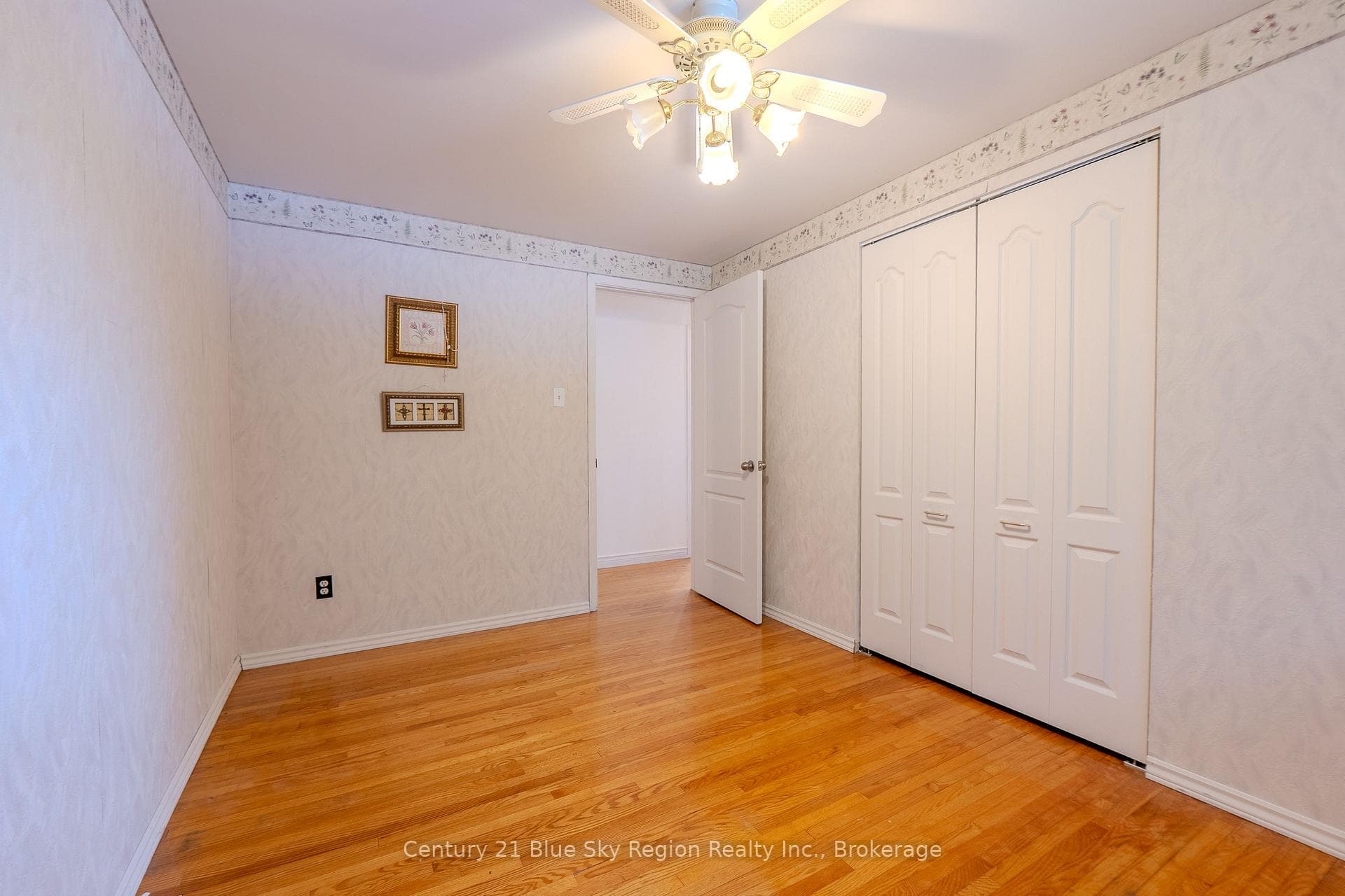 245 Michener Drive photo 32
