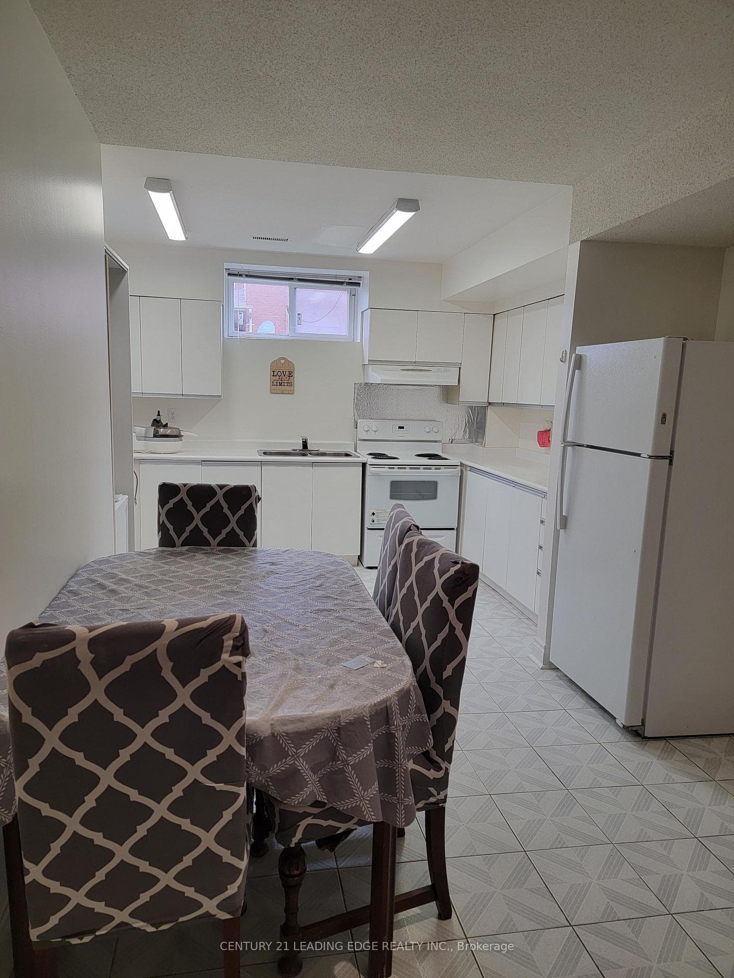 112 Beckenridge Drive Unit Basement photo 6