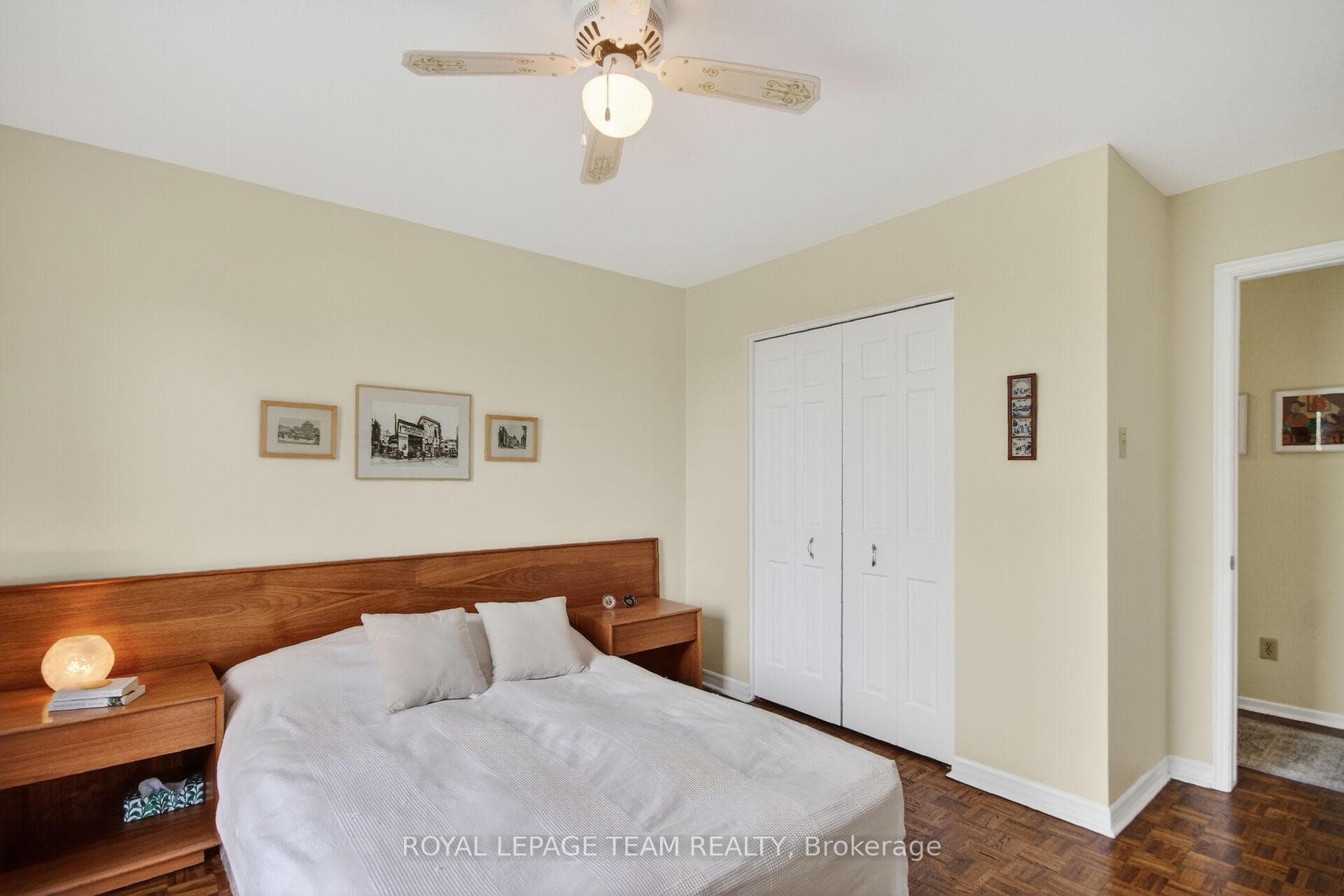 136 James Cummings Avenue photo 28