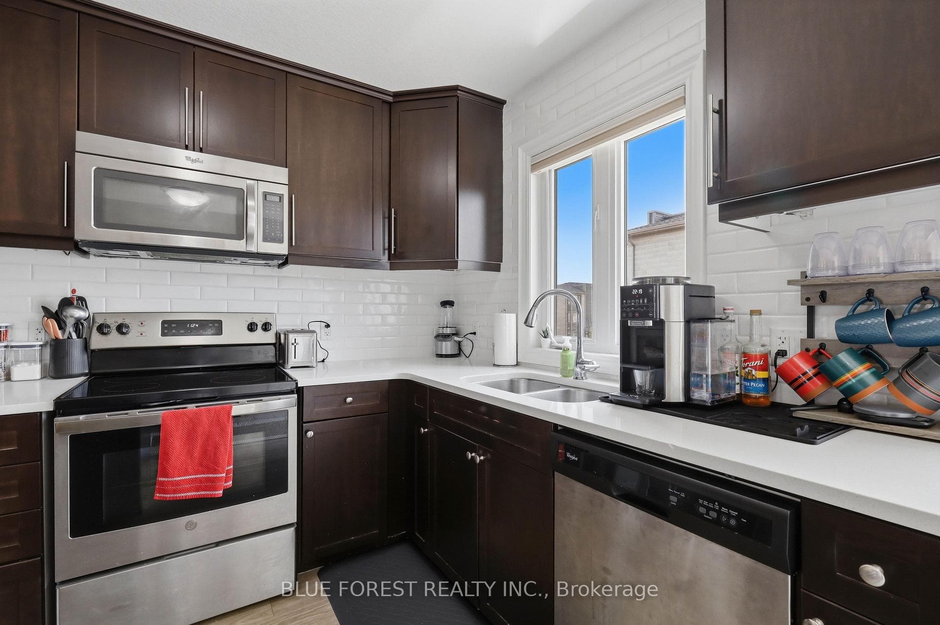 3320 Meadowgate Boulevard Unit 124 photo 6