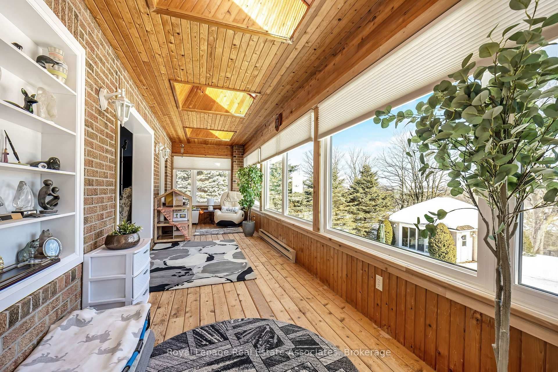 10 Kildare Drive photo 16
