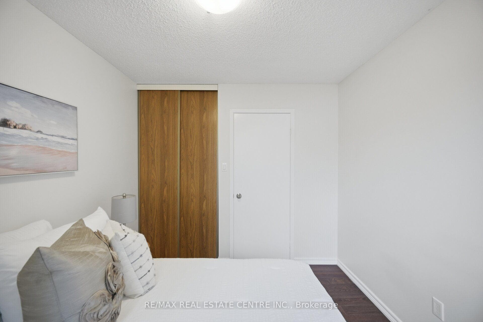 706 Carrying Place photo 36