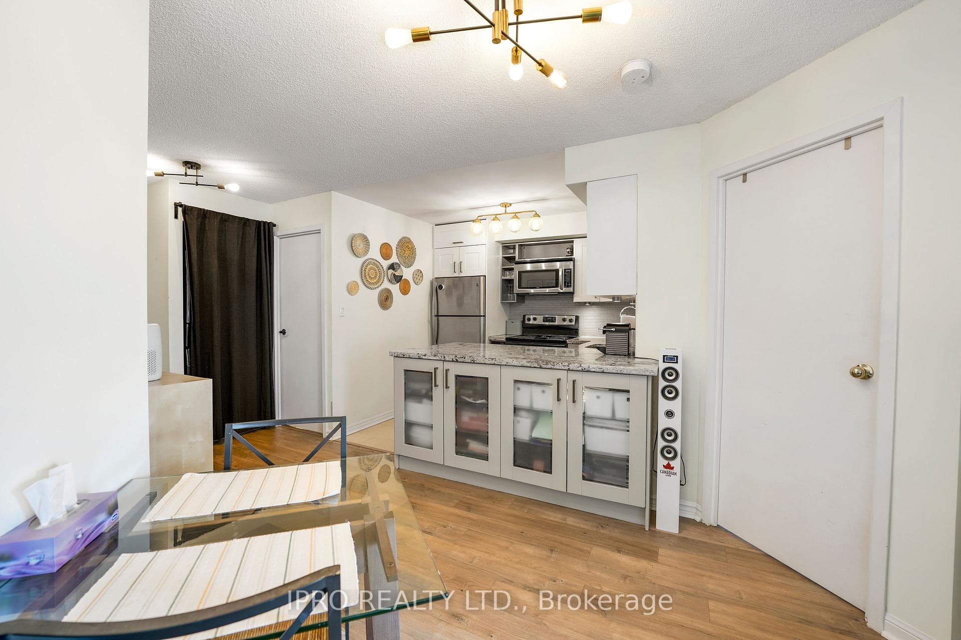 25 Grenville Street Unit 1610 photo 9