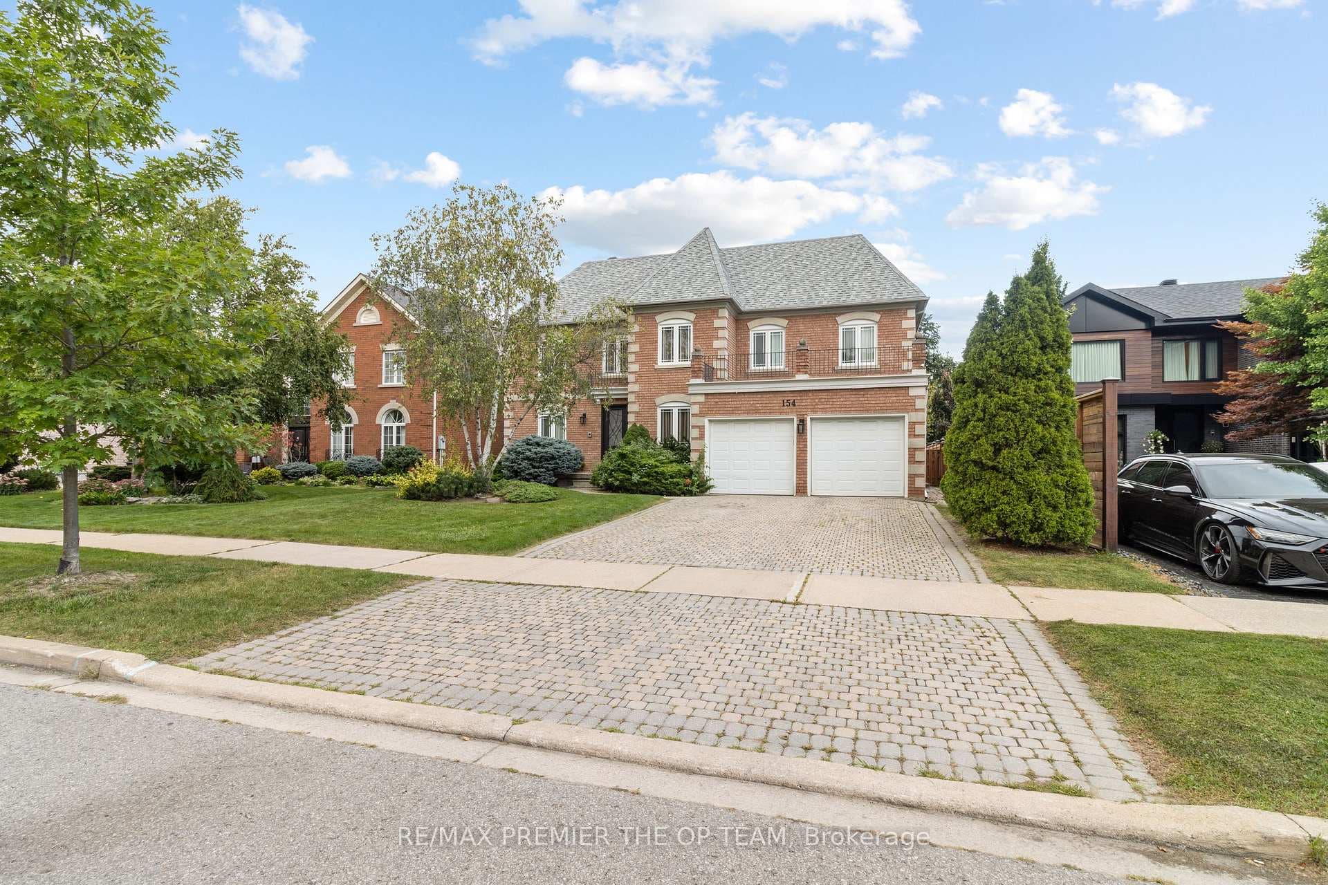 154 Flushing Avenue photo 3