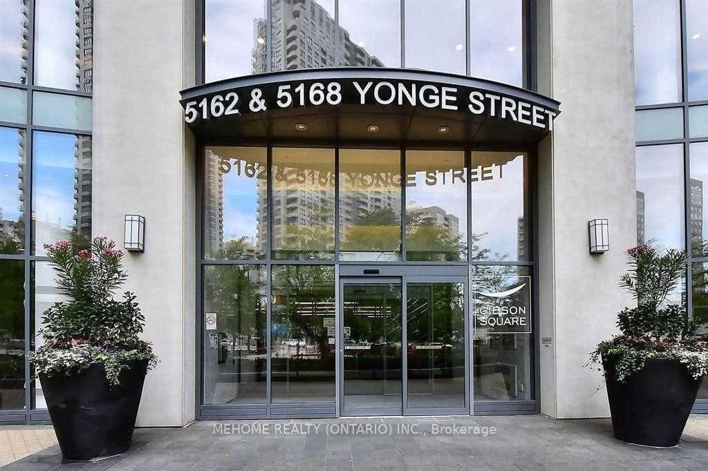 5168 Yonge Street Unit Lph505 photo 2