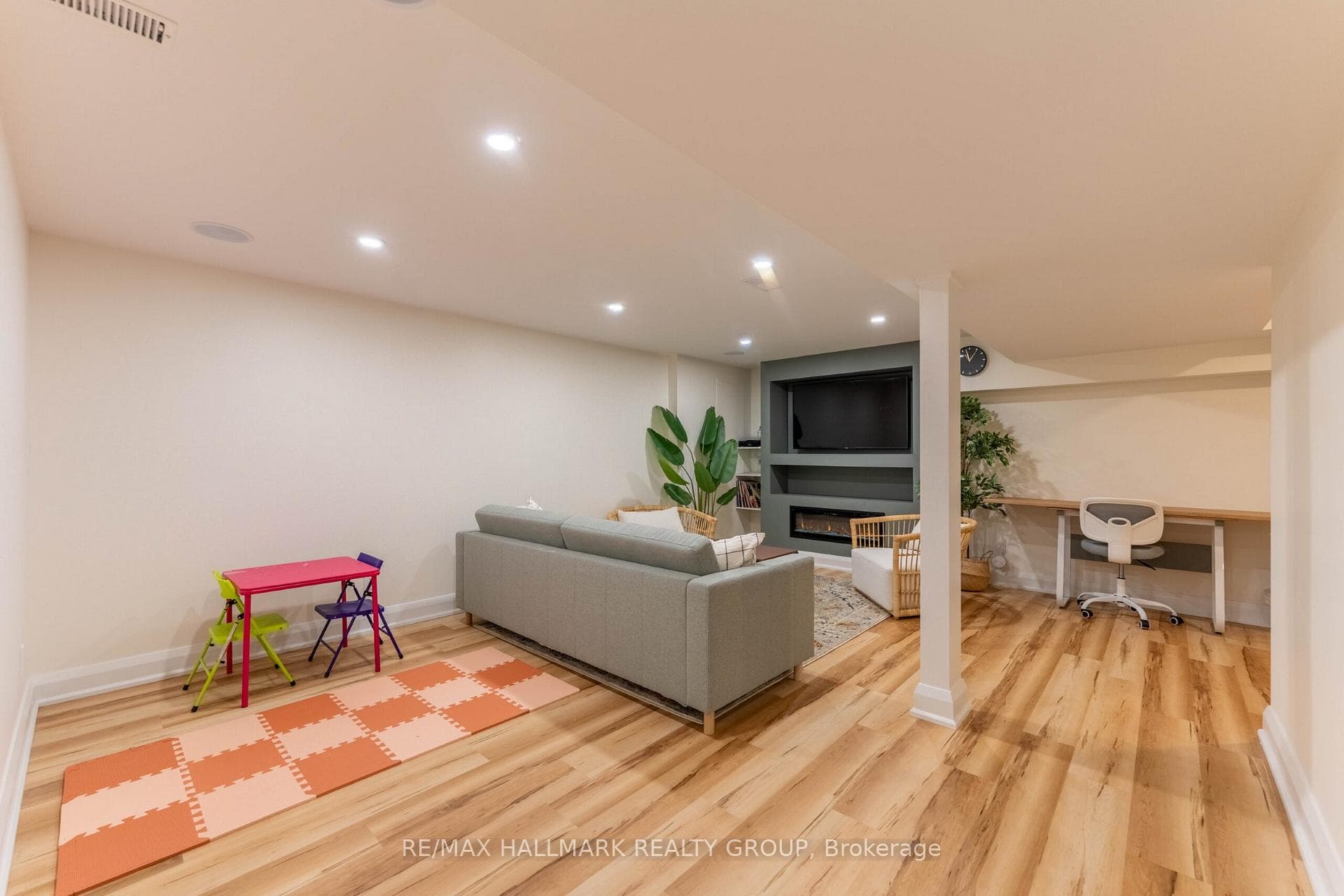 820 Grenon Avenue photo 31