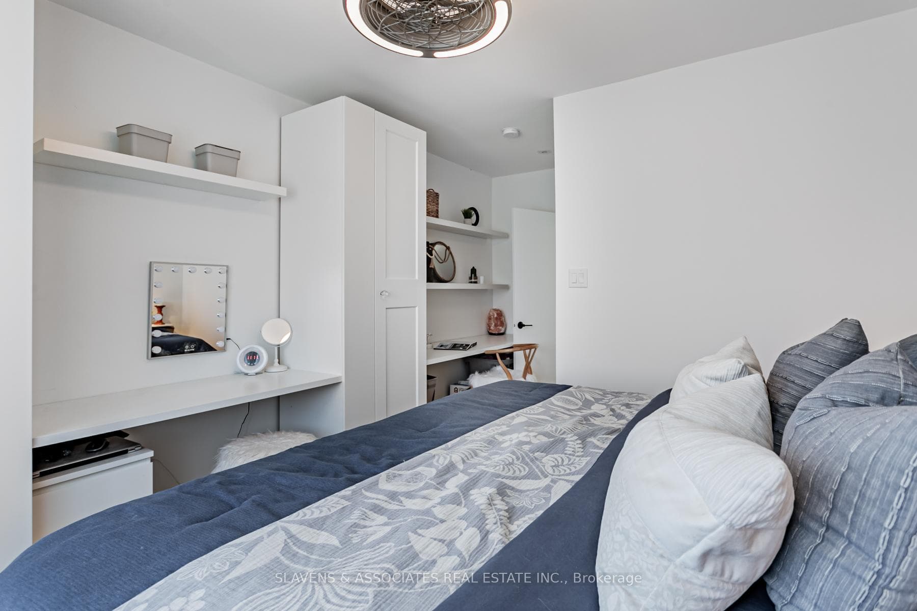 41 Barrington Avenue photo 19