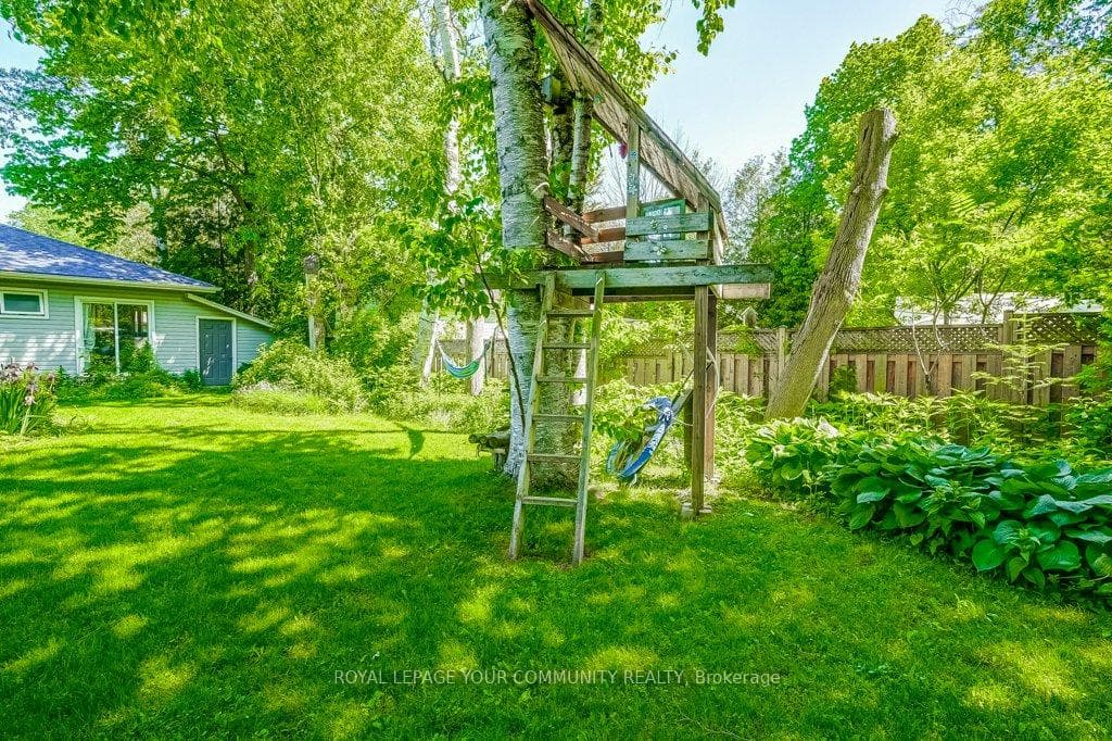 765 James Street photo 34