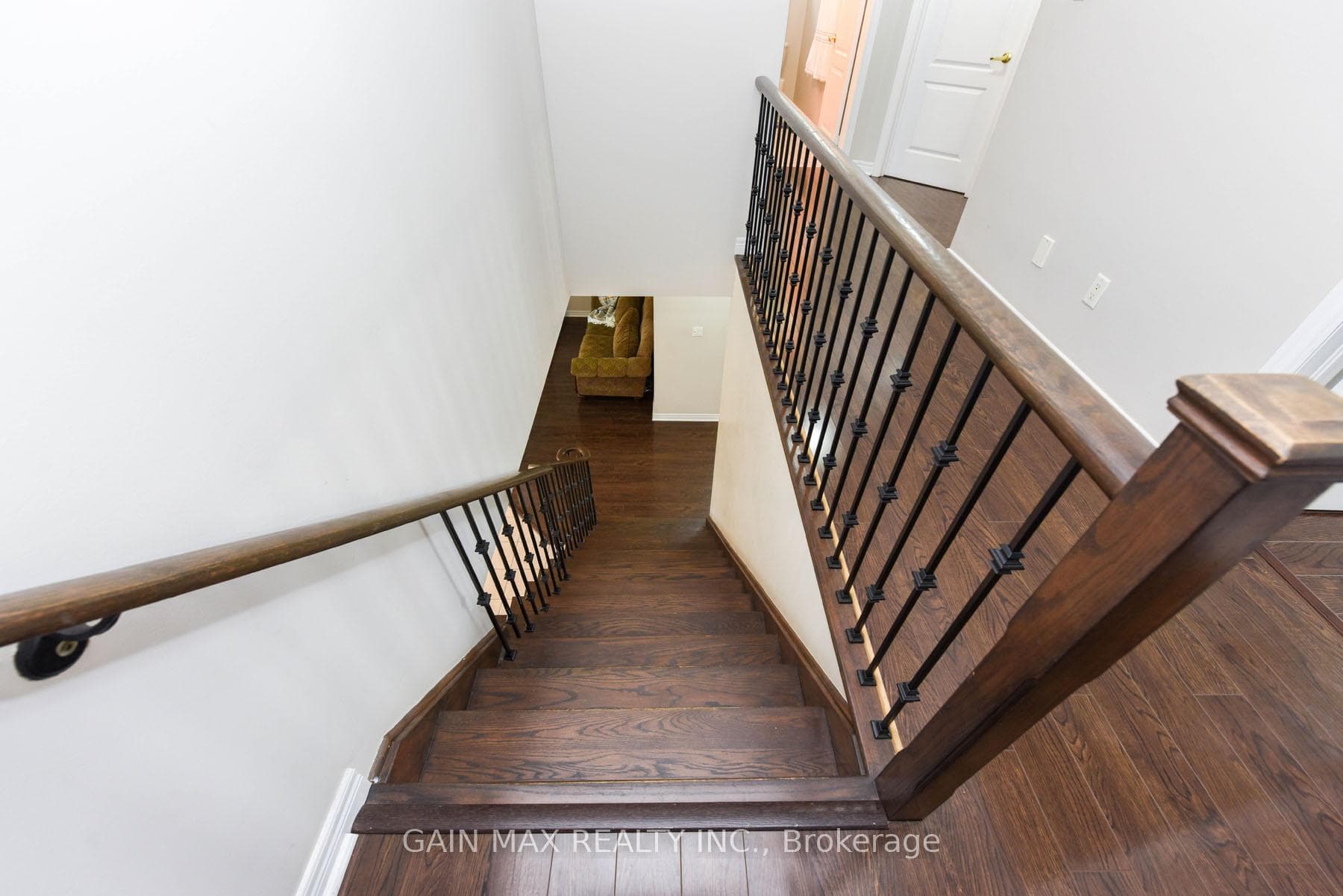 88 Stoneylake Avenue photo 24