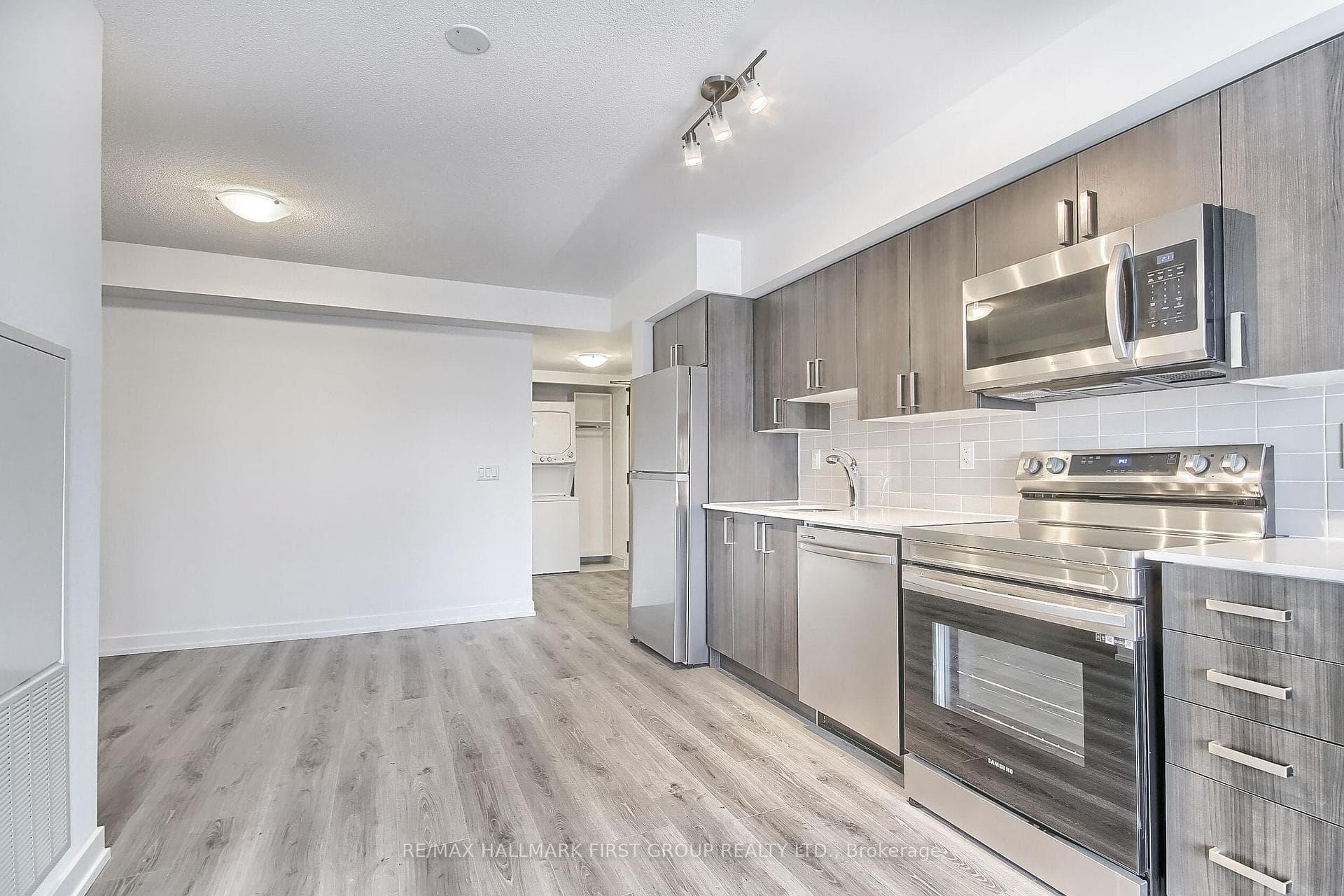 1480 Bayly Street Unit 908 photo 7