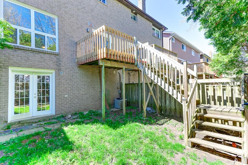 46 Foxglove Court photo 33