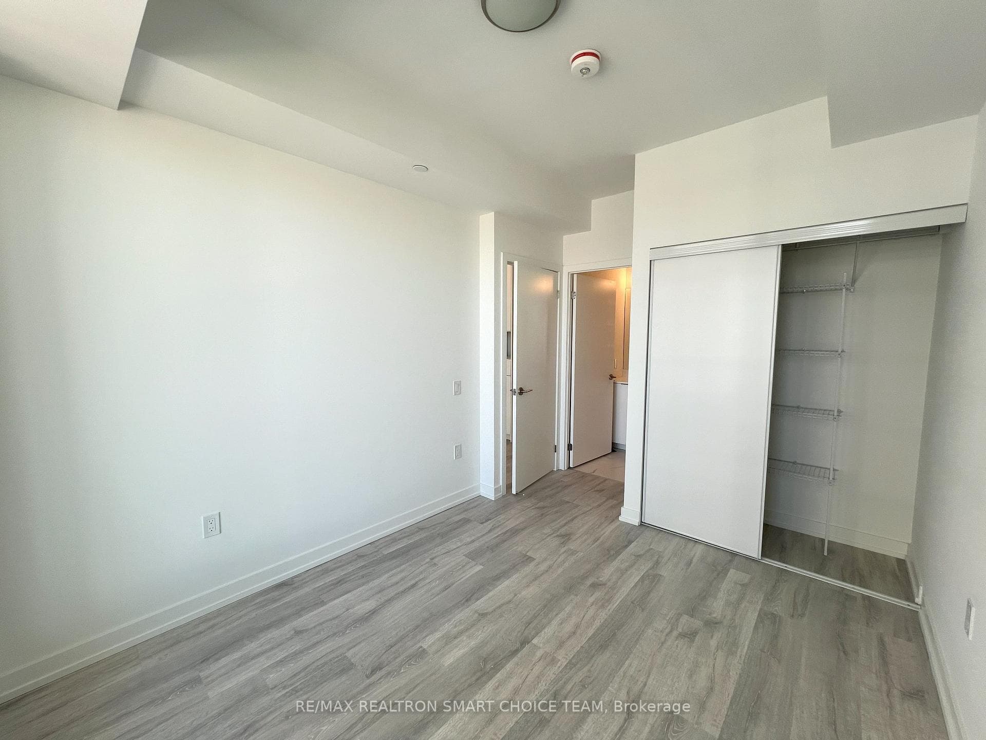 8 Olympic Garden Drive Unit 2610 photo 18