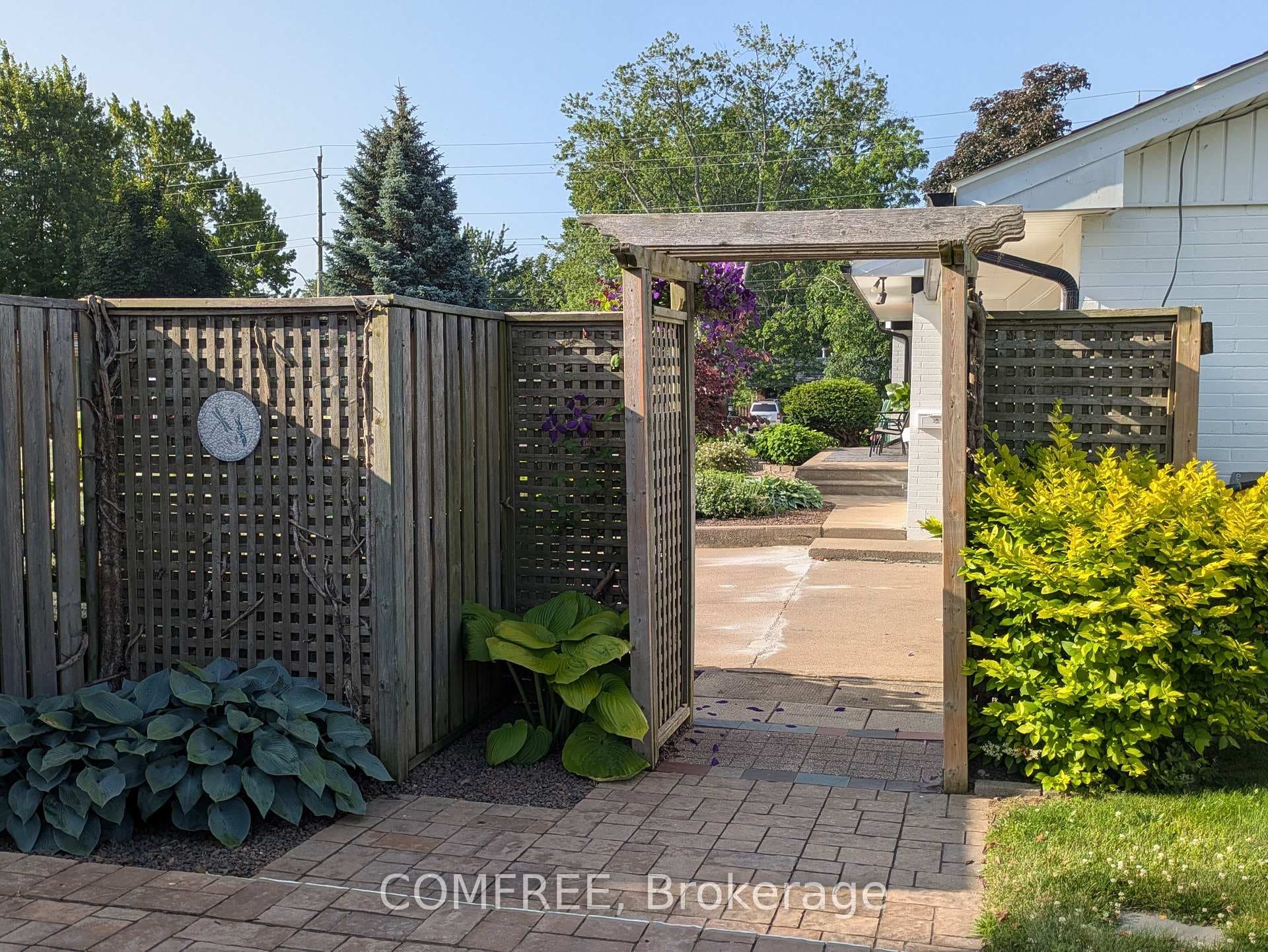21 Seacliff Drive photo 4