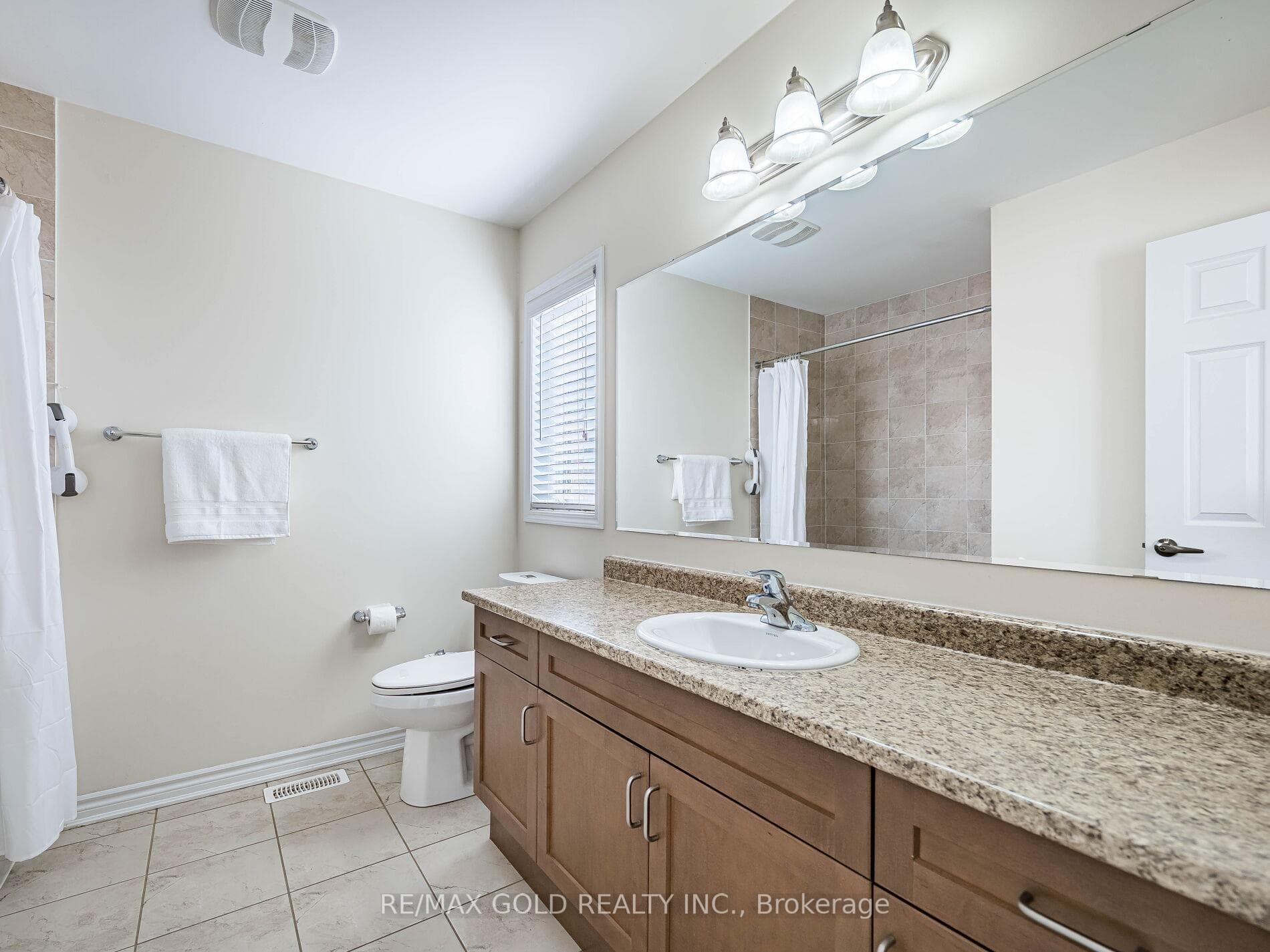Master Ensuite