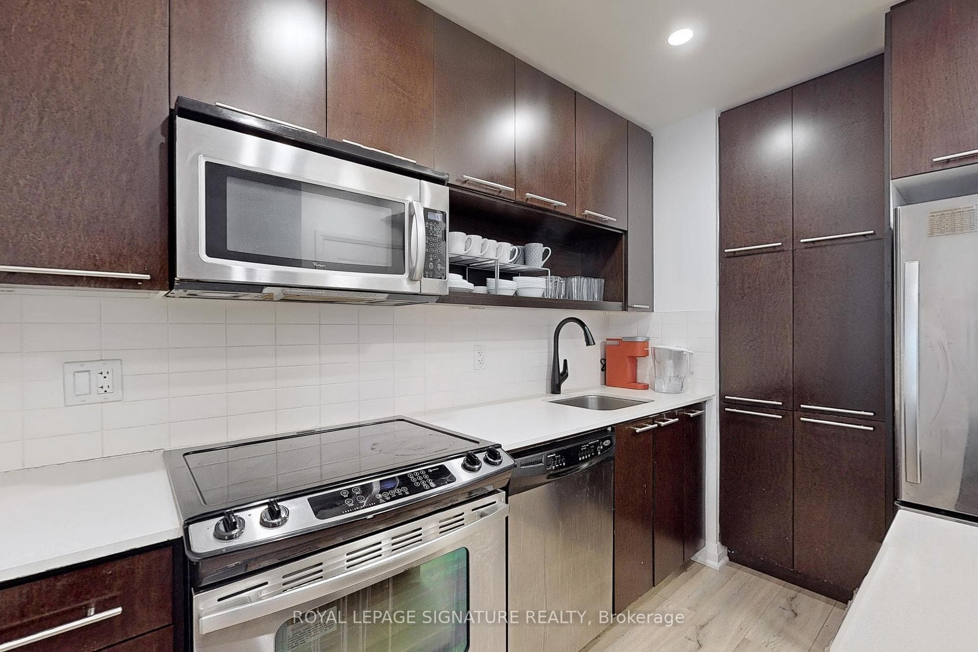 100 Harrison Garden Boulevard Unit 920 photo 10