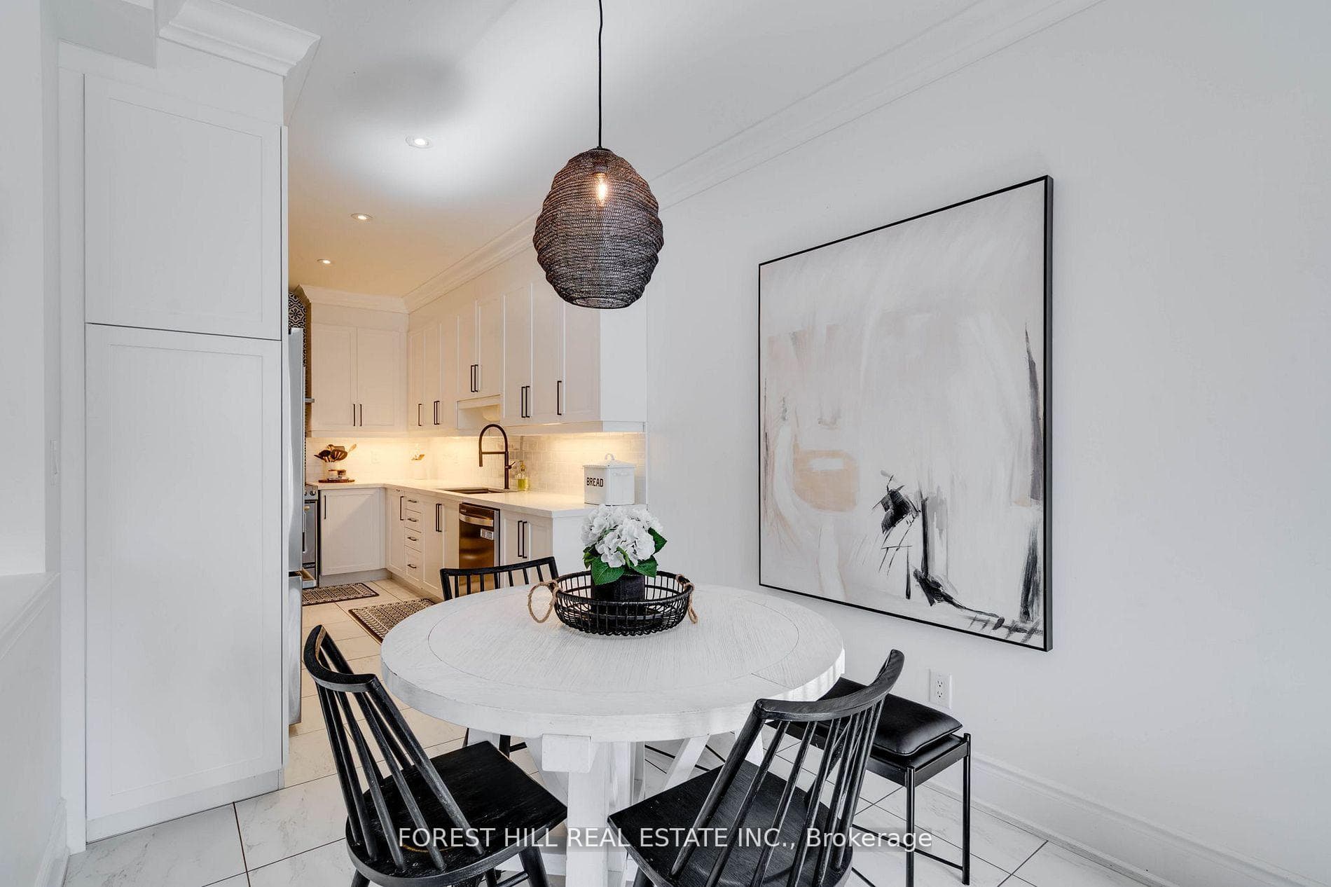 101 Southvale Drive photo 16